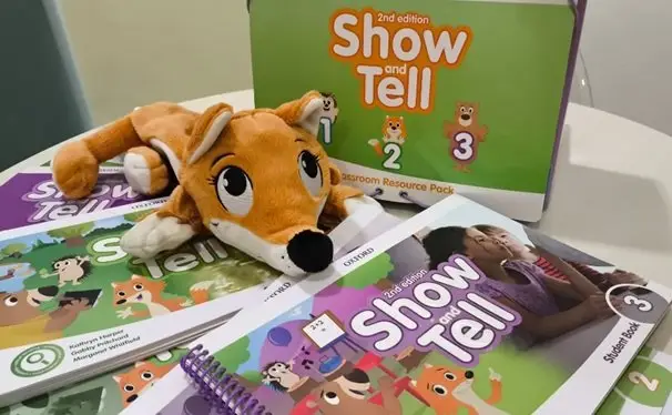Oxford Show & Tell - 牛津英語口語課程 4 Oxford Show & Tell - 牛津英語口語課程